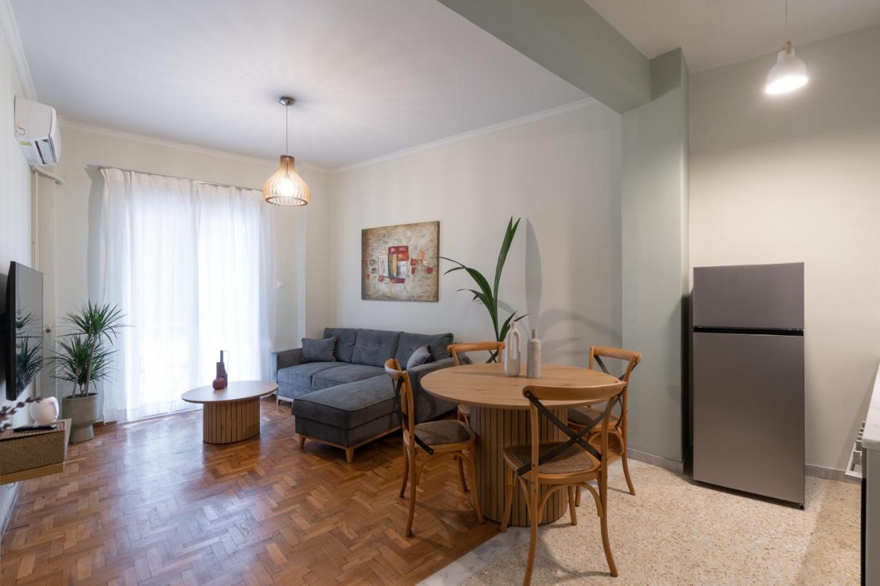 Elegant - Pagrati Apartment